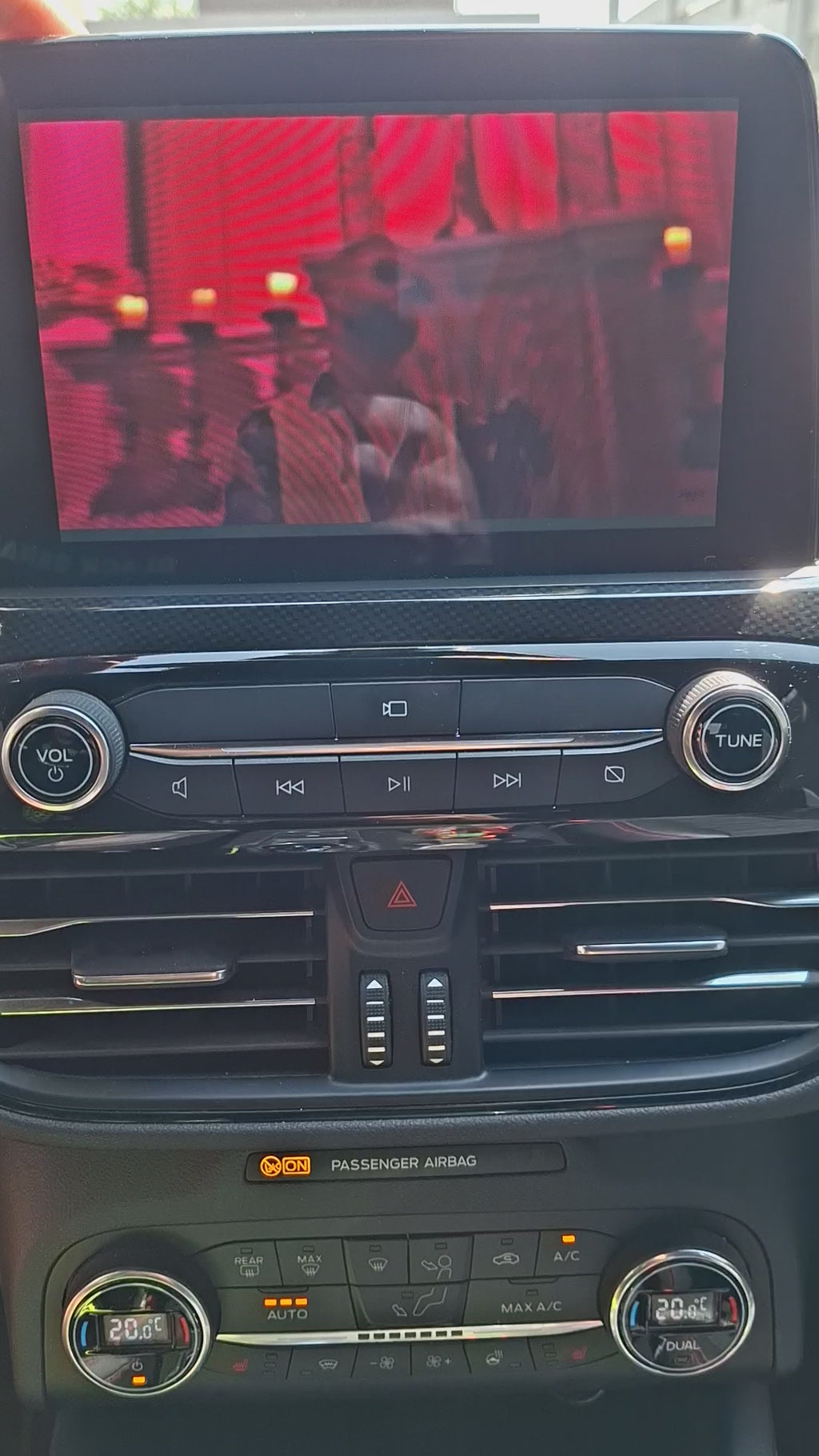 MonkeyBox – Kabelloses CarPlay & Android Auto mit Netflix & YouTube