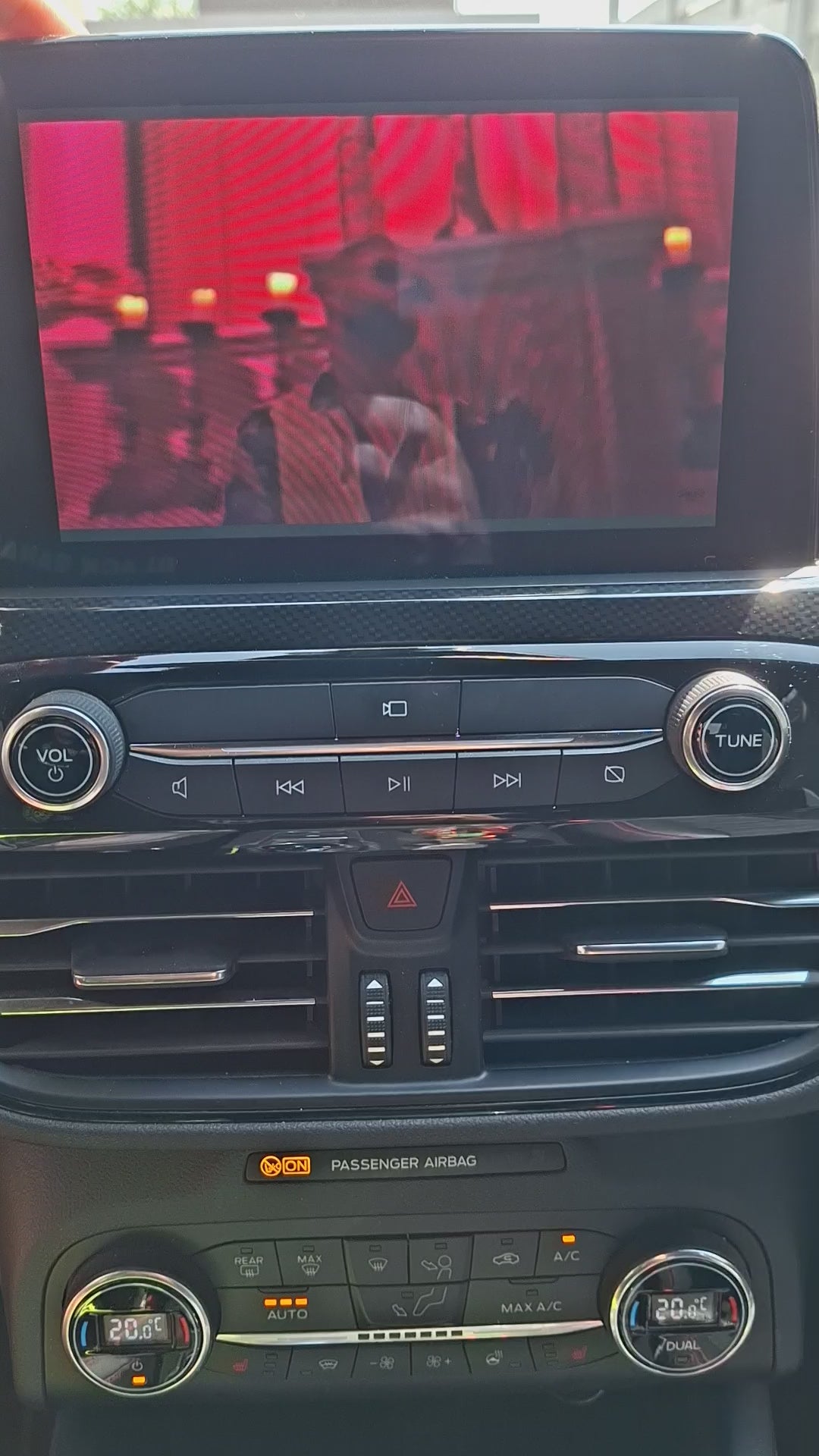 MonkeyBox – Kabelloses CarPlay & Android Auto mit Netflix & YouTube